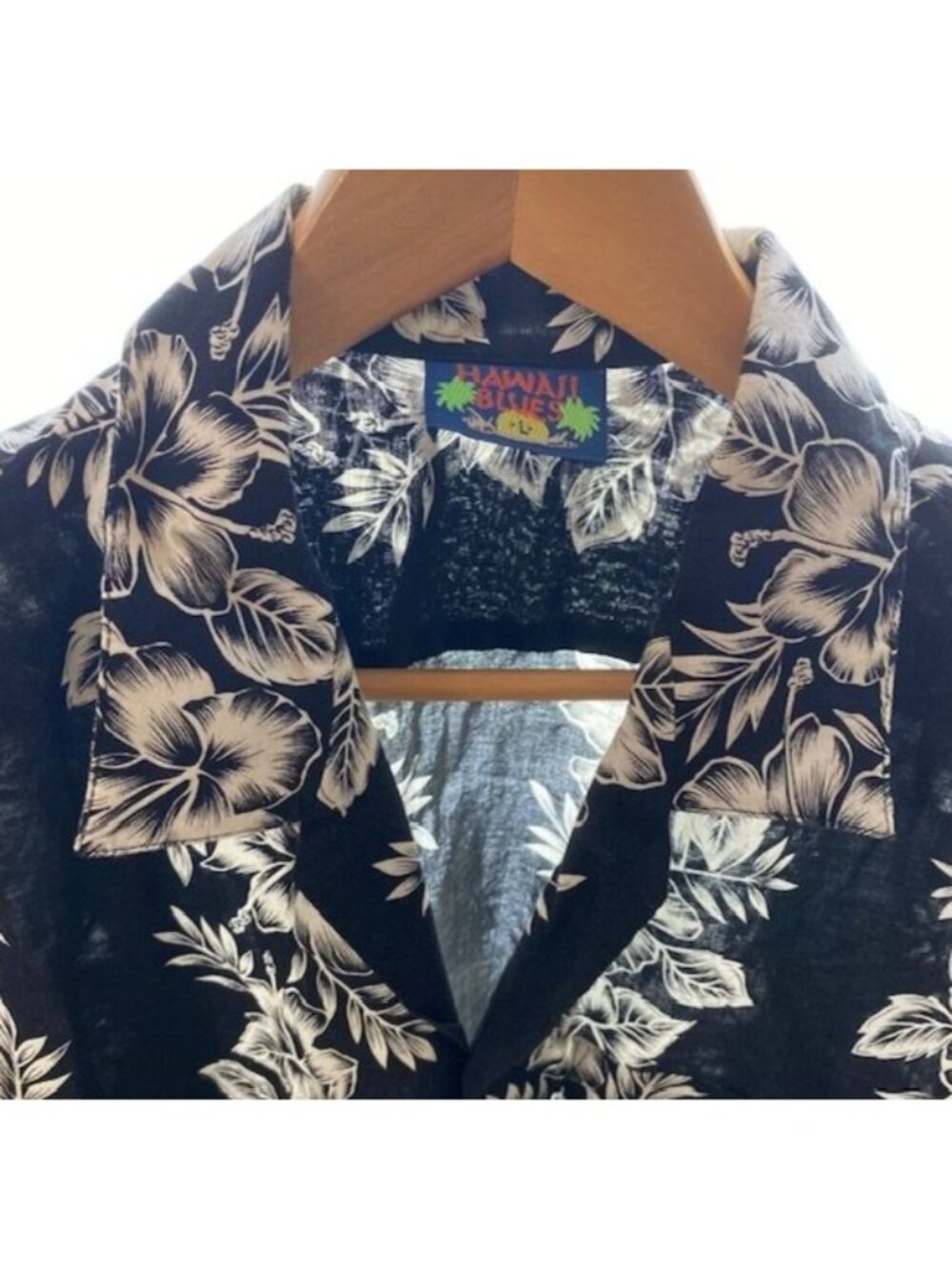 Vintage Hawaii Blues Hawaiian Shirt Men's Size Large Paper Thin Made In USA